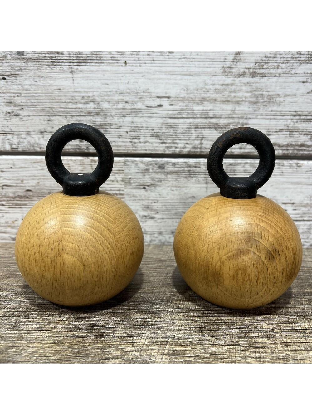 VTG BODUM Nissen Ball Boy Salt  & Pepper Round Wooden Mill/Grinder Set Denmark
